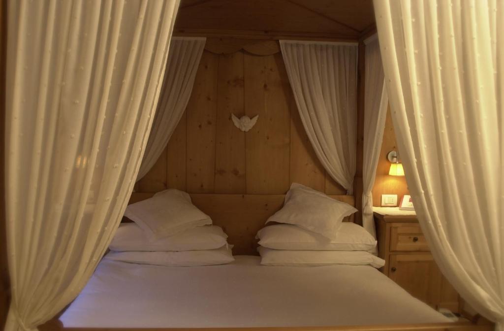 Hotel Baita Fiorita Санта-Катерина-ди-Вальфурва Номер фото