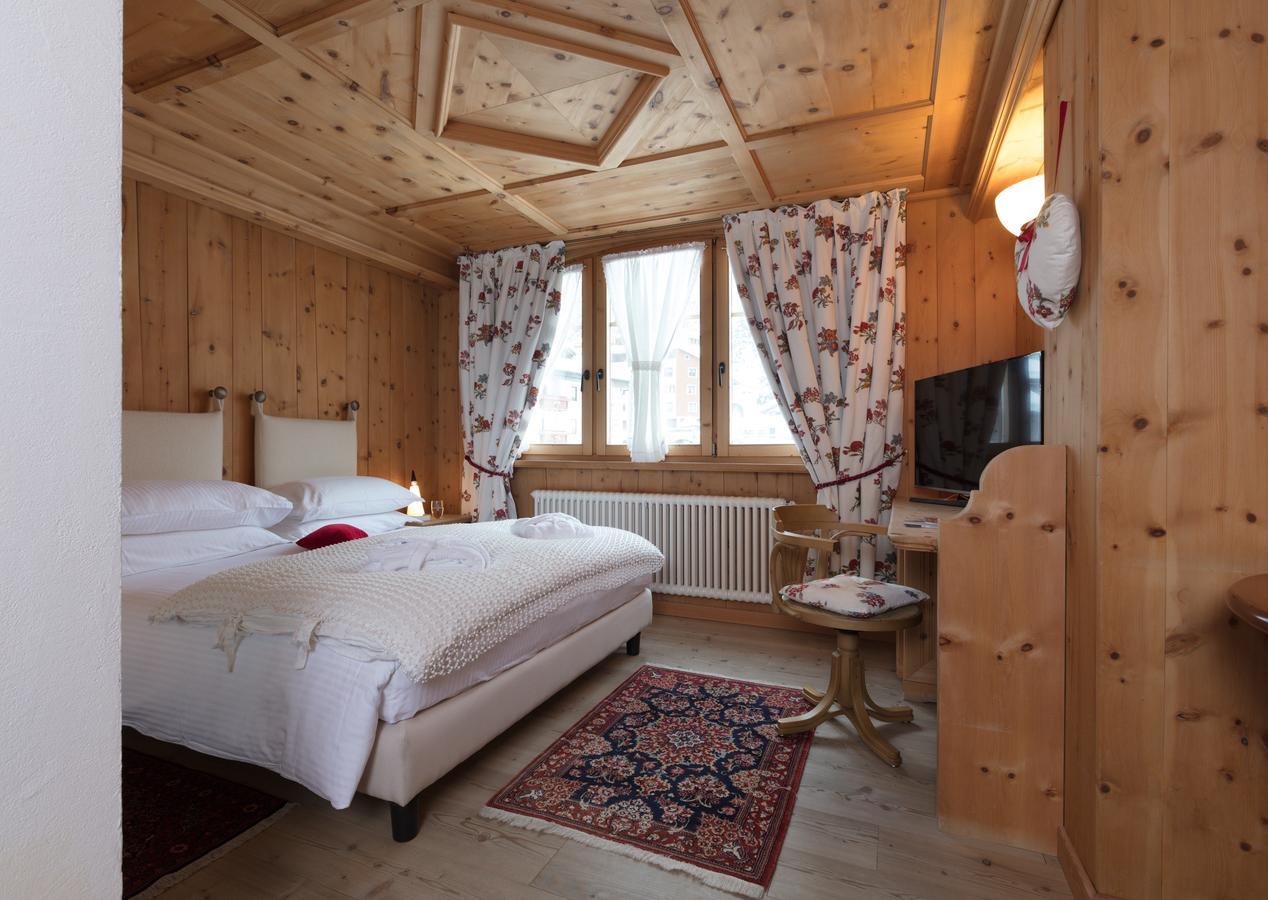 Hotel Baita Fiorita Санта-Катерина-ди-Вальфурва Экстерьер фото