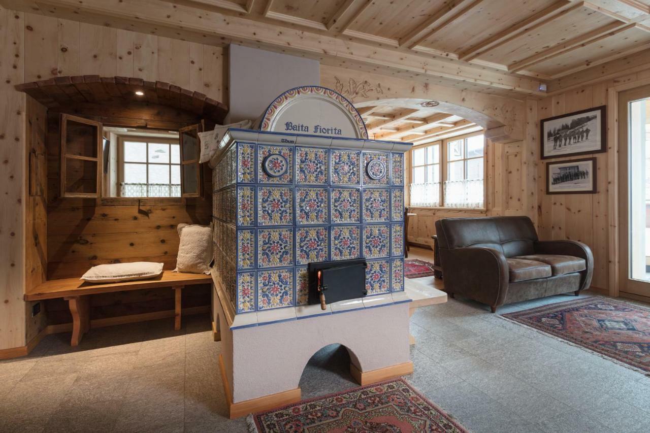 Hotel Baita Fiorita Санта-Катерина-ди-Вальфурва Экстерьер фото